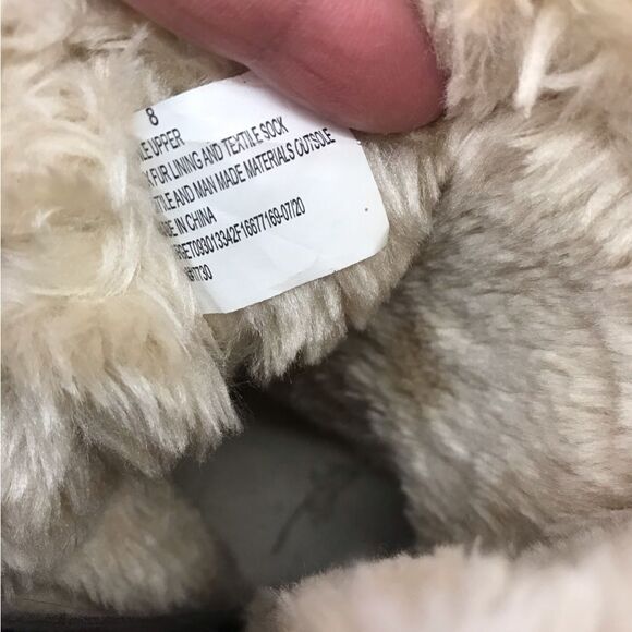 Cat & Jack Boots with Fur - Picture 7 of 10